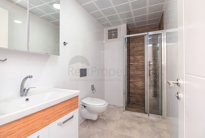 Пентхаус 6+1 с террасами в районе Оба