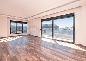 Пентхаус 6+1 с террасами в районе Оба