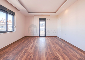 Пентхаус 6+1 с террасами в районе Оба