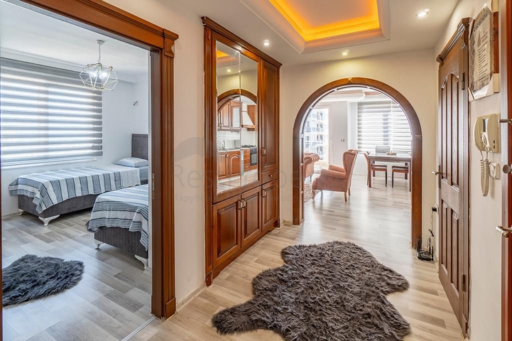 Трёхкомнатная квартира с большой площадью и развитой инфраструктурой в районе Махмутлар