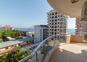 Трёхкомнатная квартира с большой площадью и развитой инфраструктурой в районе Махмутлар