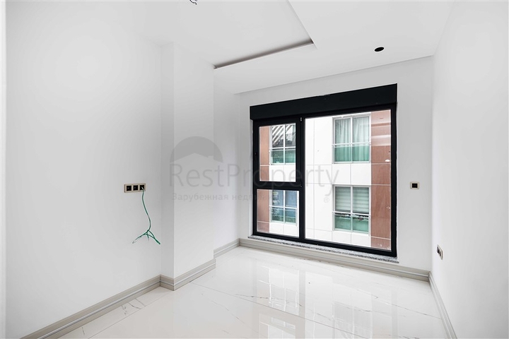 Пятикомнатная квартира 4+1 с террасой и расширенной инфраструктурой в районе Каргыджак