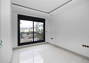 Пятикомнатная квартира 4+1 с террасой и расширенной инфраструктурой в районе Каргыджак