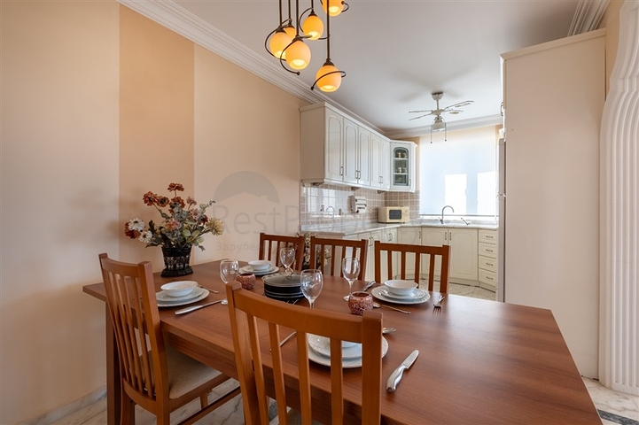 Двухкомнатная квартира с удобной планировкой в районе Махмутлар