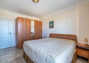 Двухкомнатная квартира с удобной планировкой в районе Махмутлар