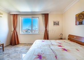 Двухкомнатная квартира с удобной планировкой в районе Махмутлар