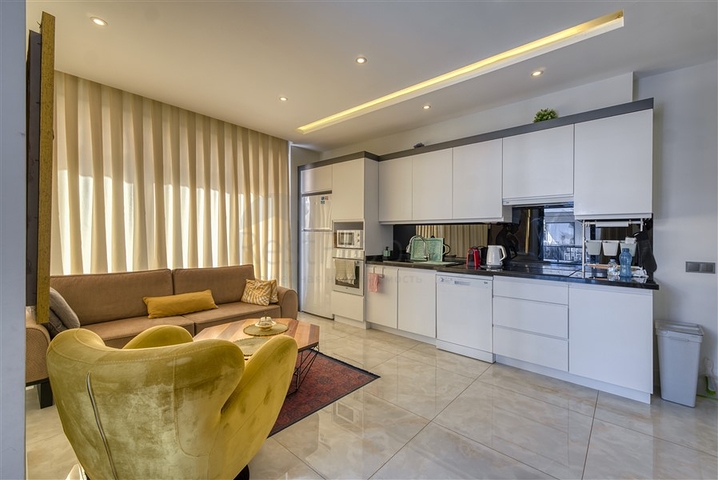 Трёхкомнатная квартира 2+1 в жилом комплексе в районе Махмутлар