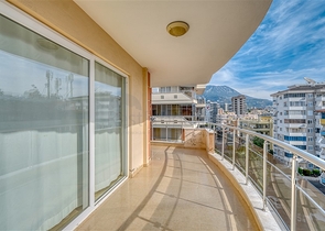 Трёхкомнатная квартира 2+1 в центральной части района Махмутлар