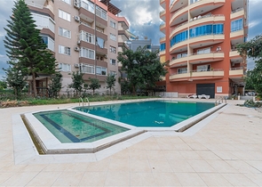 Трёхкомнатная квартира 2+1 с мебелью в центре района Махмутлар