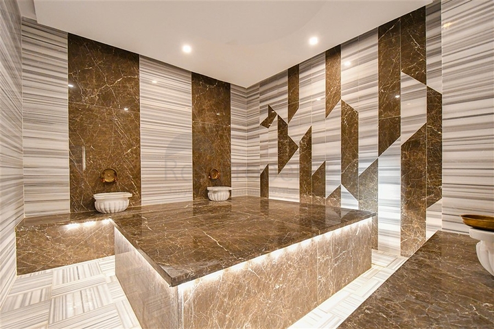 Четырёхкомнатный пентхаус 3+1 с террасой в районе Оба