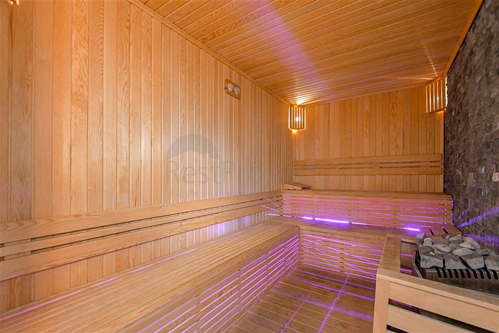 Четырёхкомнатный пентхаус 3+1 с террасой в районе Оба