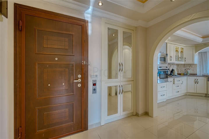 Трёхкомнатная квартира 2+1 с мебелью в районе Махмутлар