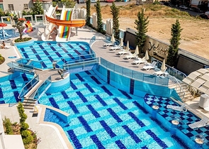 Двухкомнатная квартира 1+1 с мебелью и богатой инфраструктурой в районе Махмутлар