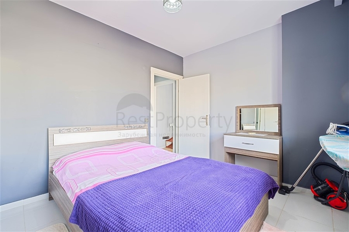 Двухкомнатная квартира 1+1 с мебелью и балконом в районе Махмутлар