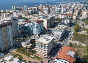 Двухкомнатная квартира 1+1 с мебелью и балконом в районе Махмутлар