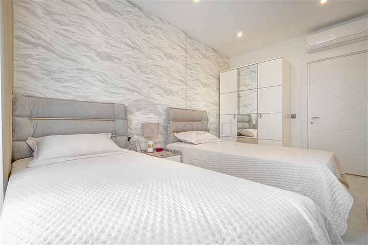 Трёхкомнатная квартира 2+1 с мебелью в районе Махмутлар в 20 м от моря