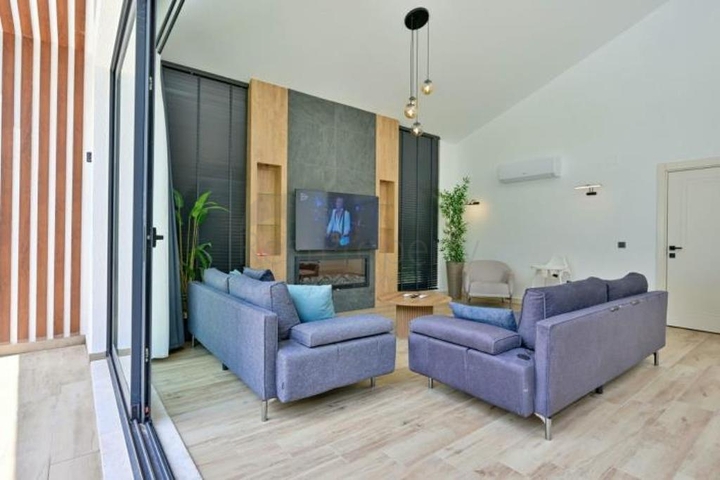 Отдельная вилла 3+1 с видом на природу в районе — Фетхие