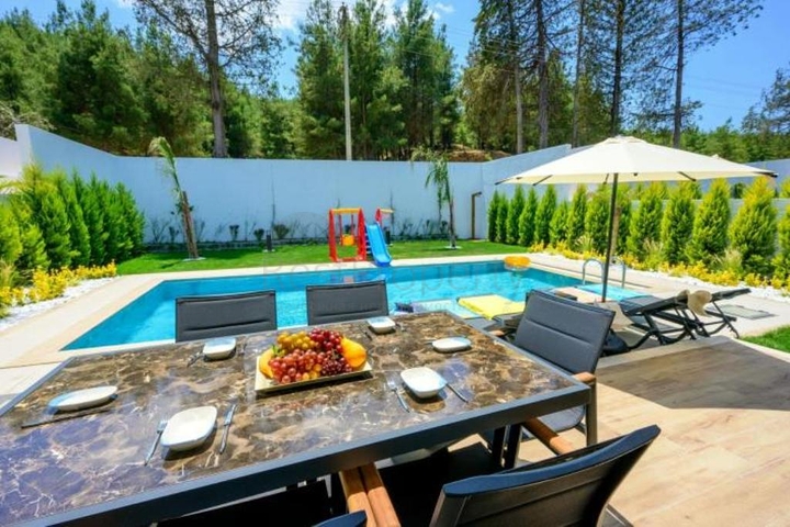 Отдельная вилла 3+1 с видом на природу в районе — Фетхие