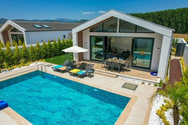 Отдельная вилла 3+1 с видом на природу в районе — Фетхие