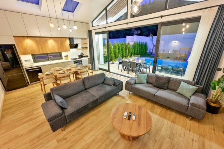 Отдельная вилла 3+1 с видом на природу в районе — Фетхие