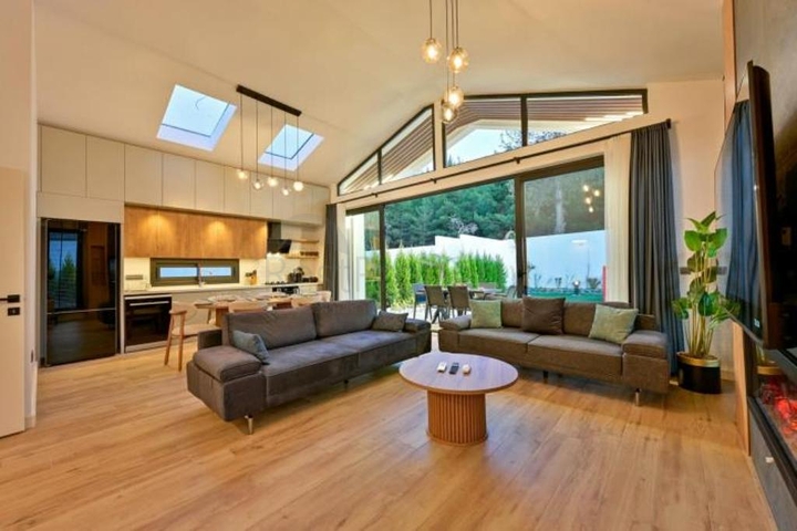 Отдельная вилла 3+1 с видом на природу в районе — Фетхие