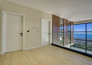 Шестикомнатная вилла 4+2 с частным бассейном в центре Аланьи