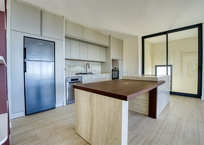 Шестикомнатная вилла 4+2 с частным бассейном в центре Аланьи