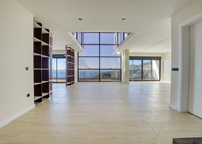 Шестикомнатная вилла 4+2 с частным бассейном в центре Аланьи