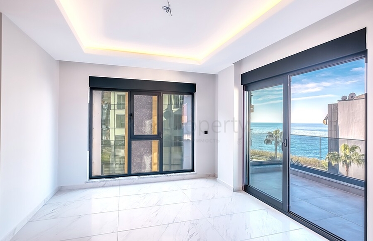 Трёхкомнатная квартира 2+1 рядом с побережьем в районе Каргыджак