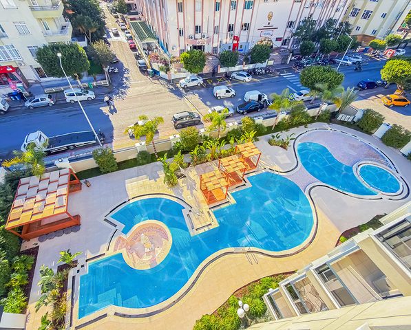 Современная трёхкомнатная квартира 2+1 в центре Аланьи