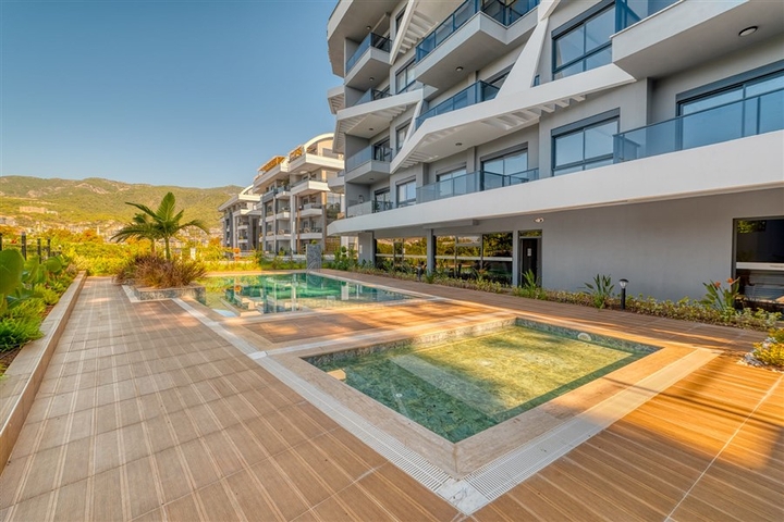 Современная двухкомнатная квартира 1+1 в районе Оба