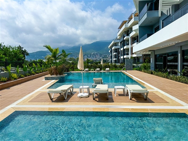 Современная двухкомнатная квартира 1+1 в районе Оба