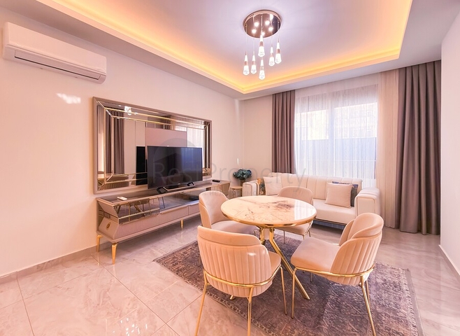 Современная трёхкомнатная квартира 2+1 в центре Аланьи