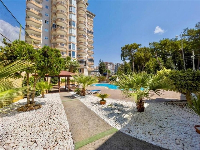 Трёхкомнатная квартира 2+1 с двумя балконами в районе Джикджилли