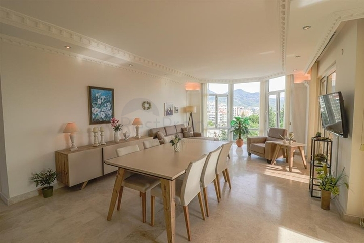 Трёхкомнатная квартира 2+1 с двумя балконами в районе Джикджилли