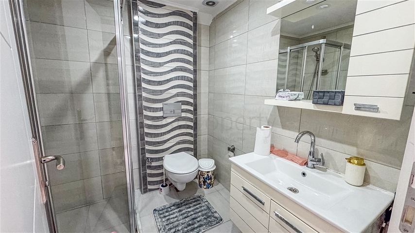 Двухкомнатная квартира 1+1 в центре Аланьи рядом с городской инфраструктурой