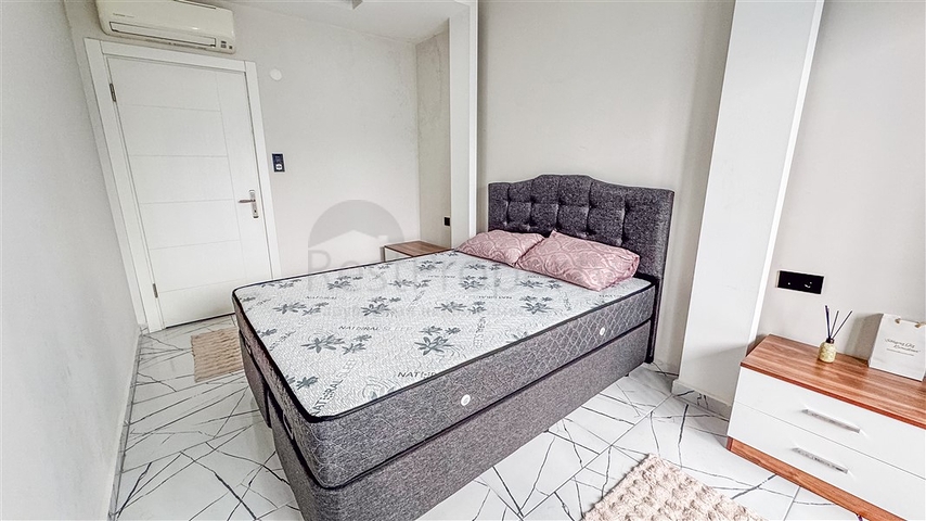 Двухкомнатная квартира 1+1 в центре Аланьи рядом с городской инфраструктурой