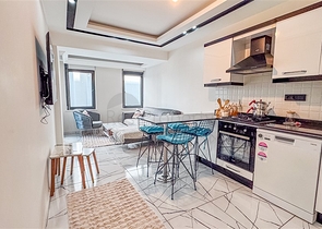 Двухкомнатная квартира 1+1 в центре Аланьи рядом с городской инфраструктурой