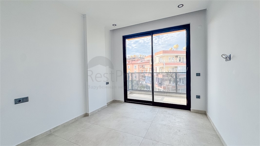 Двухкомнатная квартира 1+1 в центре Аланьи рядом с городской жизнью