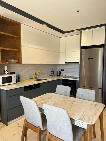 Двухкомнатная квартира 1+1 в центре Аланьи в современном жилом доме