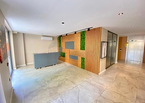 Двухкомнатная квартира 1+1 в центре Аланьи в современном жилом доме