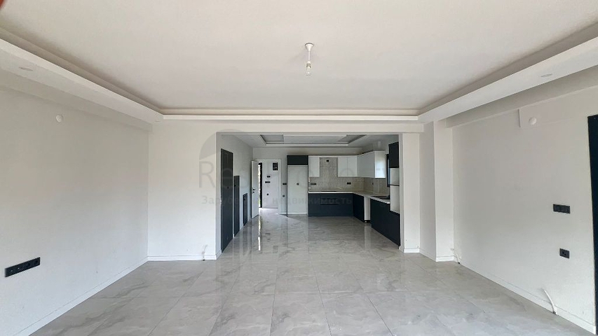 Просторный отдельно стоящий дом с собственным участком в районе Карагедик, Фетхие