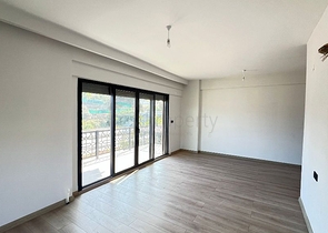 Просторный отдельно стоящий дом с собственным участком в районе Карагедик, Фетхие