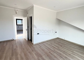 Просторный отдельно стоящий дом с собственным участком в районе Карагедик, Фетхие