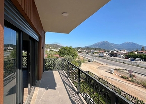 Просторный отдельно стоящий дом с собственным участком в районе Карагедик, Фетхие