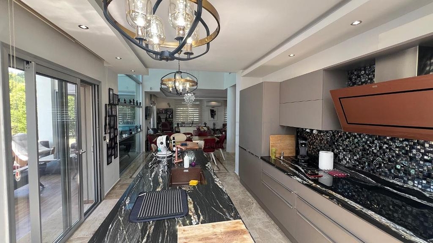 Уютный дом с большим участком в районе Олюдениз, Фетхие