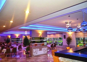 Просторный пентхаус 2+1 с террасой и развитой инфраструктурой в Джикджилли