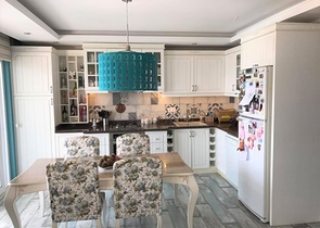 Просторный пентхаус 2+1 с террасой и развитой инфраструктурой в Джикджилли