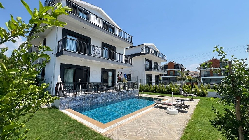 Уютный отдельно стоящий дом с участком в районе Фетхие