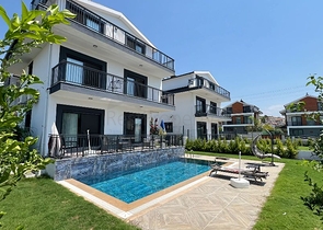 Уютный отдельно стоящий дом с участком в районе Фетхие